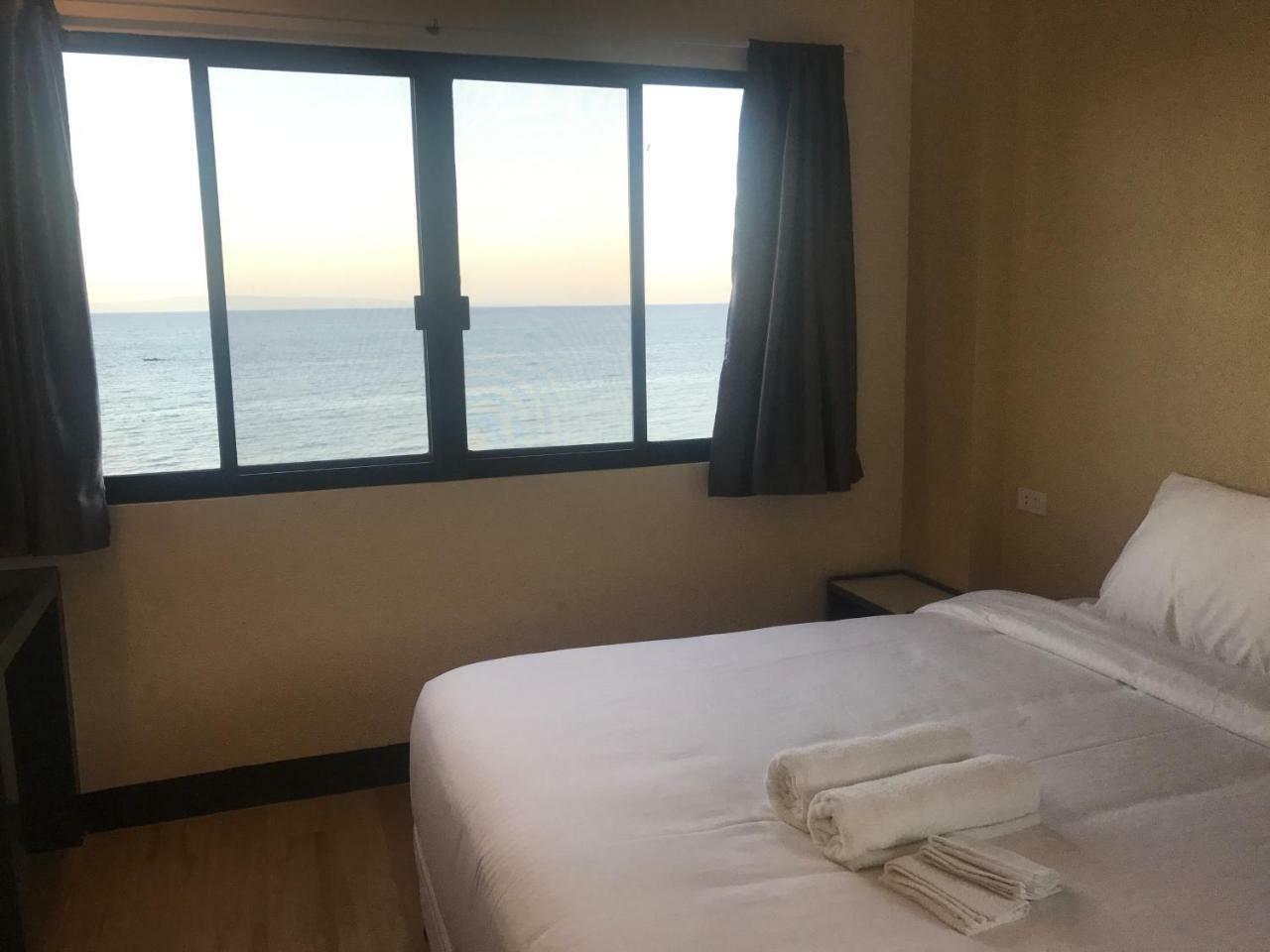 Babylon Oslob Coast Guesthouse Eksteriør bilde